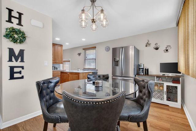 16827 GLEN OAKS Drive, Country Club Hills, IL 60478