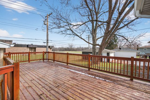 16827 GLEN OAKS Drive, Country Club Hills, IL 60478