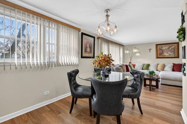 16827 GLEN OAKS Drive, Country Club Hills, IL 60478