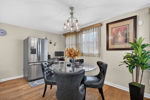 16827 GLEN OAKS Drive, Country Club Hills, IL 60478