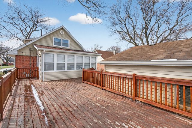16827 GLEN OAKS Drive, Country Club Hills, IL 60478