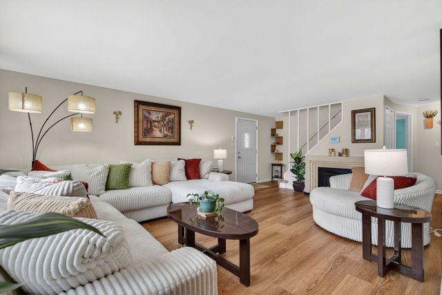 16827 GLEN OAKS Drive, Country Club Hills, IL 60478