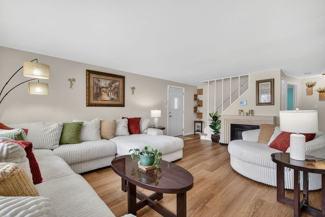 16827 GLEN OAKS Drive, Country Club Hills, IL 60478