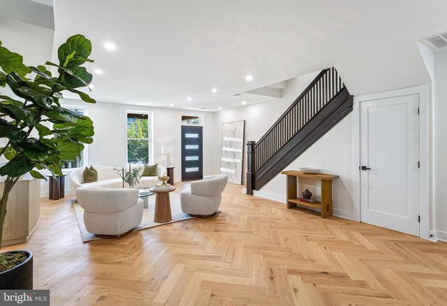 1213 KENNEDY ST NW, Washington, DC 20011