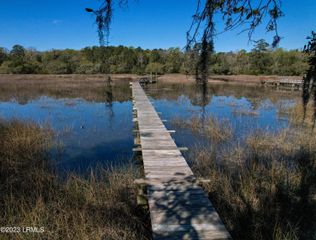 5 Dock Builders Drive, Beaufort, SC 29907