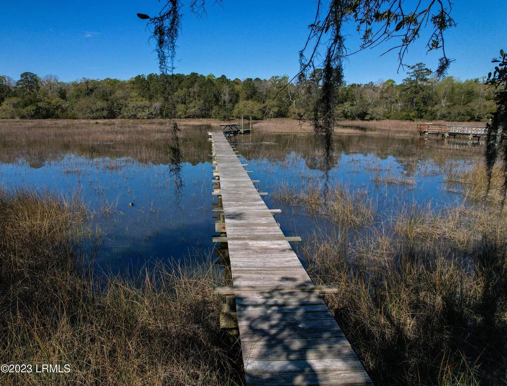 5 Dock Builders Drive, Beaufort, SC 29907