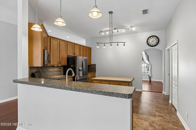 2203 CAVALRY Boulevard, Jacksonville, FL 32246