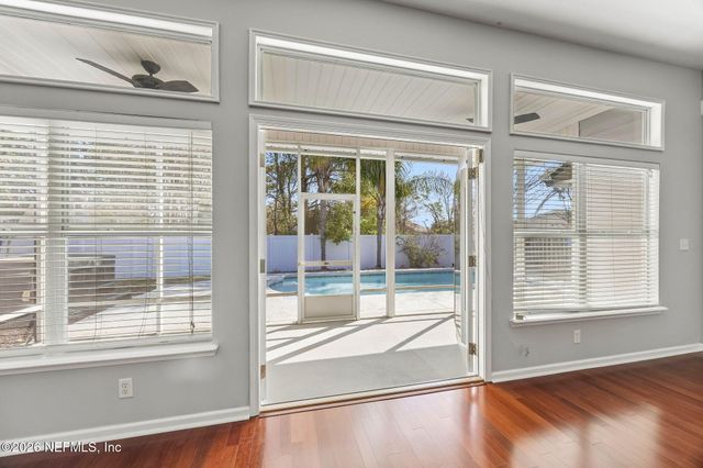 2203 CAVALRY Boulevard, Jacksonville, FL 32246