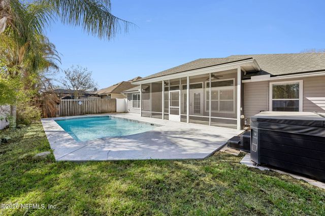 2203 CAVALRY Boulevard, Jacksonville, FL 32246