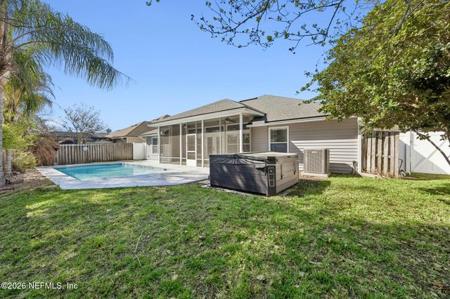 2203 CAVALRY Boulevard, Jacksonville, FL 32246