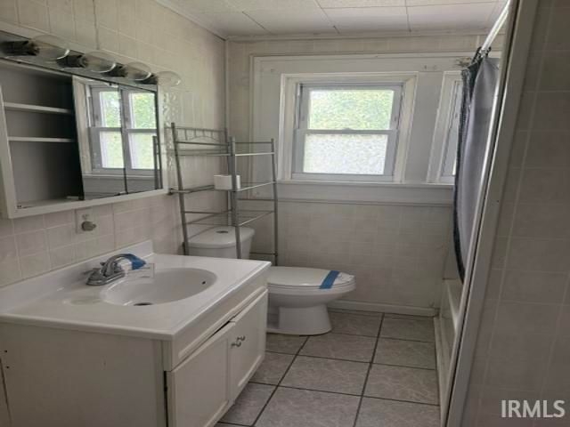 107 DEWEY Street, Monticello, IN 47960