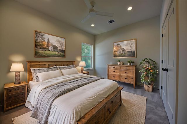 1033 South Masonic Street, Bellville, TX 77418