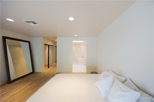 11049 Blix Street, Toluca Lake, CA 91602