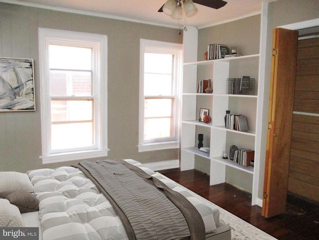 19 N QUEEN ST, Shippensburg, PA 17257