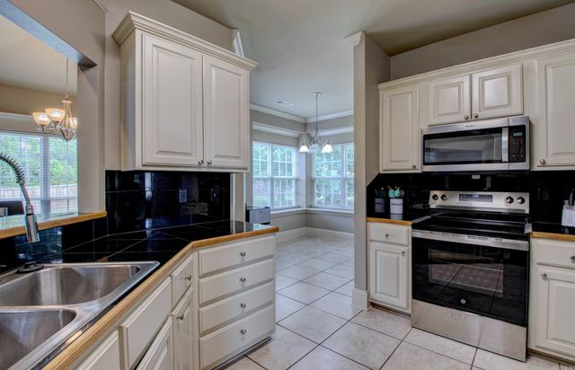 76 Woodridge Drive, Little Rock, AR 72204