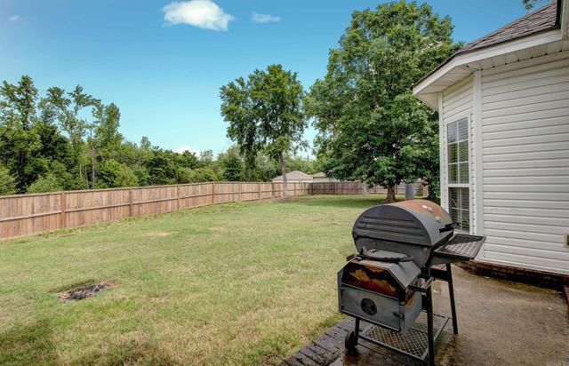 76 Woodridge Drive, Little Rock, AR 72204