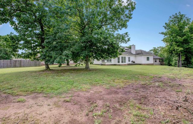 76 Woodridge Drive, Little Rock, AR 72204