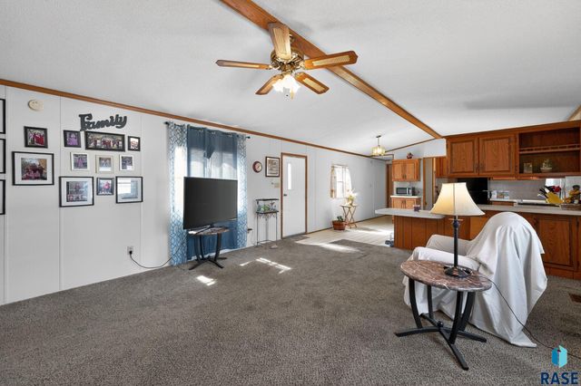 607 Bobwhite Pl Place, Sioux Falls, SD 57107