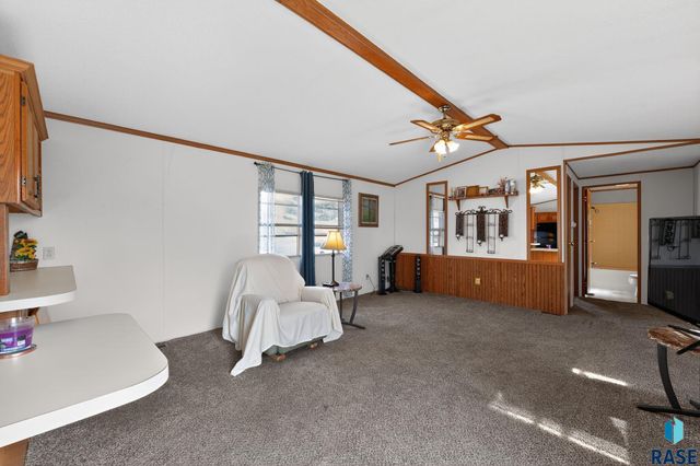 607 Bobwhite Pl Place, Sioux Falls, SD 57107