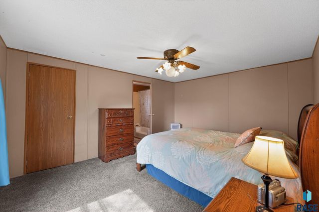 607 Bobwhite Pl Place, Sioux Falls, SD 57107