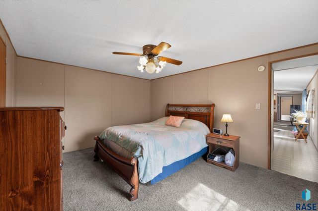 607 Bobwhite Pl Place, Sioux Falls, SD 57107