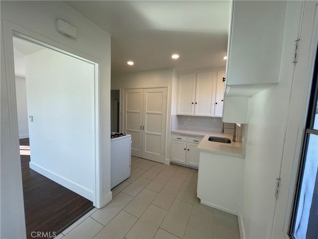 2221 Granada, Long Beach, CA 90815