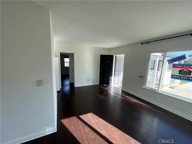 2221 Granada, Long Beach, CA 90815