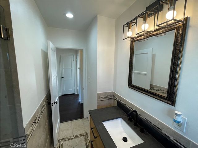 2221 Granada, Long Beach, CA 90815