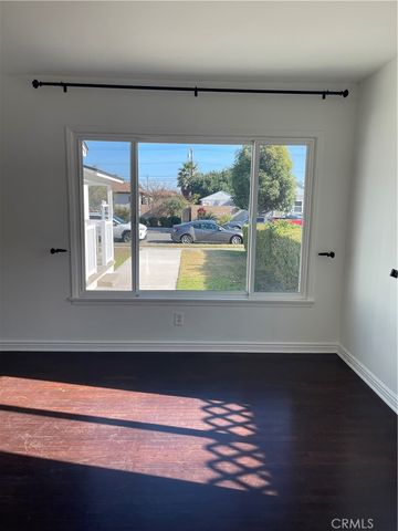 2221 Granada, Long Beach, CA 90815