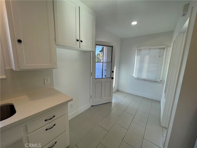 2221 Granada, Long Beach, CA 90815