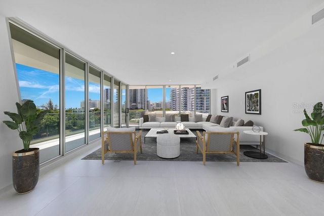 540 AVE DE LA CONSTITUCIÓN 502, San Juan, PR 00901