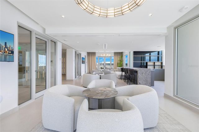 540 AVE DE LA CONSTITUCIÓN 502, San Juan, PR 00901