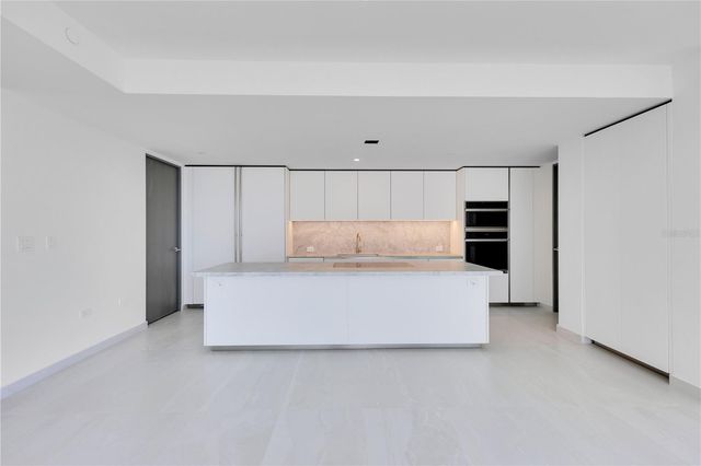 540 AVE DE LA CONSTITUCIÓN 502, San Juan, PR 00901