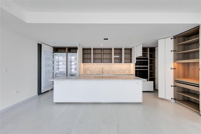 540 AVE DE LA CONSTITUCIÓN 502, San Juan, PR 00901