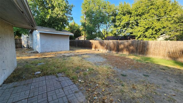 808 Howell Drive, Coppell, TX 75019