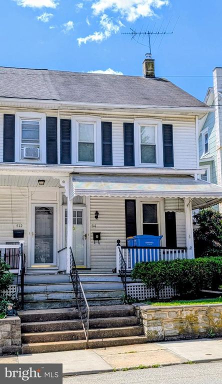 514 W 1ST AVE, Parkesburg, PA 19365