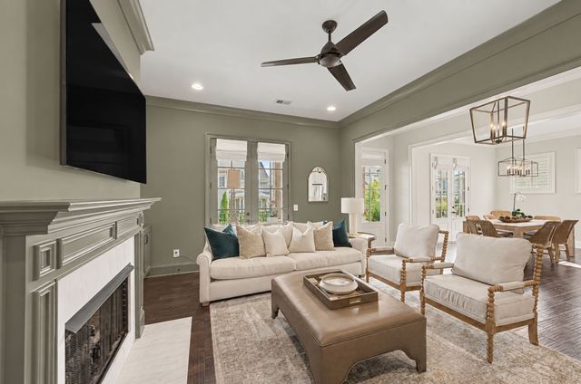 2016 Garfield St, Nashville, TN 37221