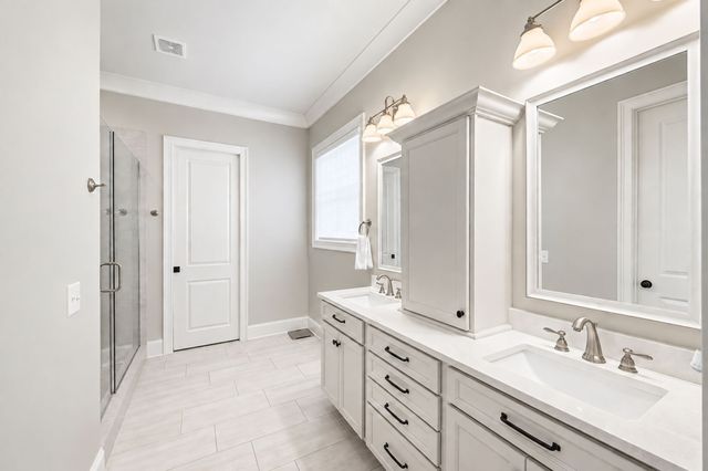 2016 Garfield St, Nashville, TN 37221