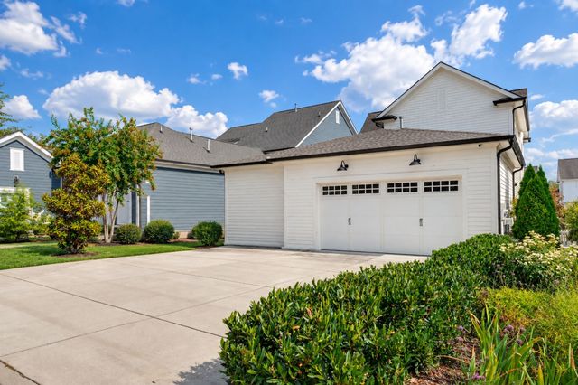 2016 Garfield St, Nashville, TN 37221