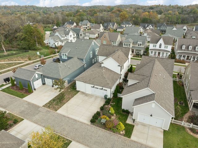 2016 Garfield St, Nashville, TN 37221