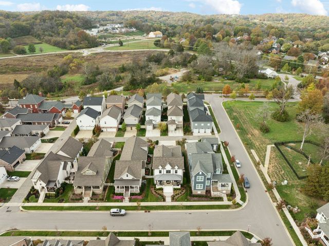 2016 Garfield St, Nashville, TN 37221