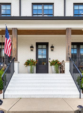 2016 Garfield St, Nashville, TN 37221