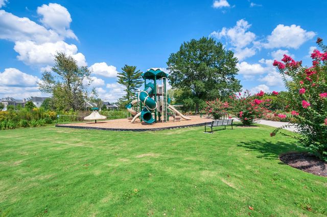2016 Garfield St, Nashville, TN 37221
