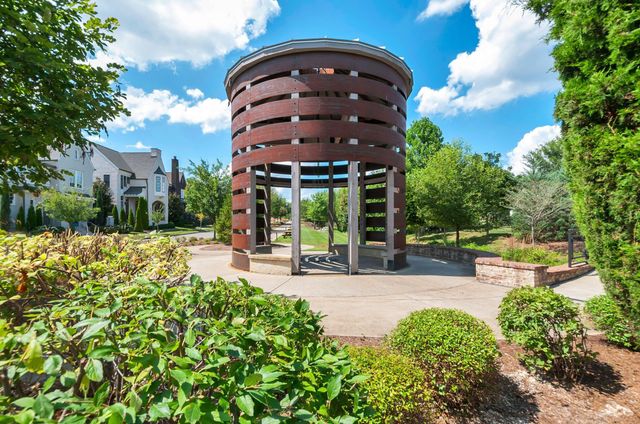 2016 Garfield St, Nashville, TN 37221