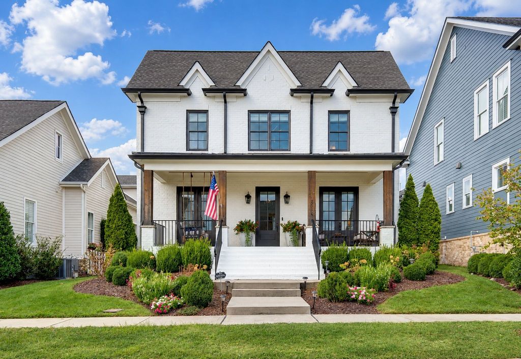 2016 Garfield St, Nashville, TN 37221