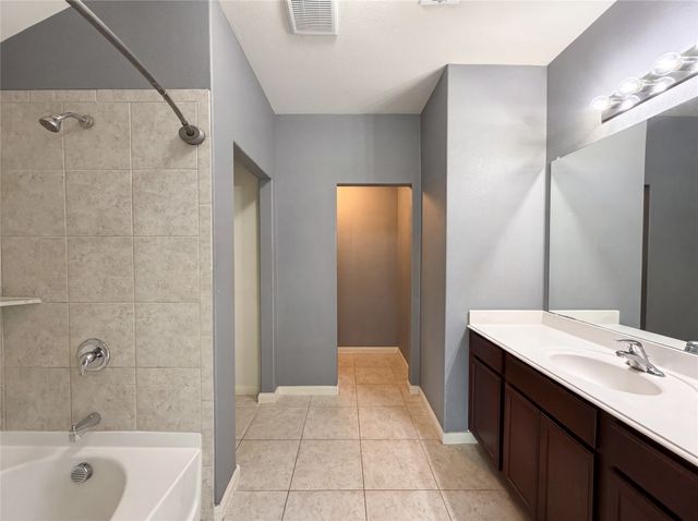 6132 Obsidian Creek Drive, Fort Worth, TX 76179