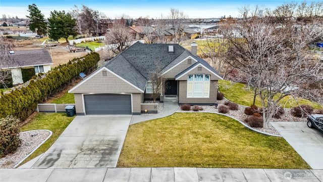 811 Laguna Drive, Moses Lake, WA 98837