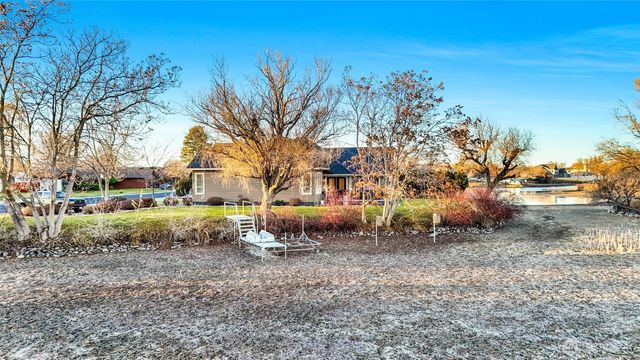 811 Laguna Drive, Moses Lake, WA 98837