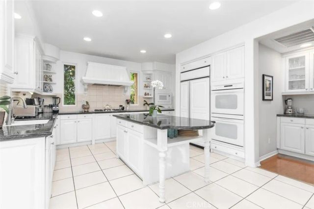 36 Walnut Creek, Irvine, CA 92602
