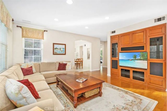 36 Walnut Creek, Irvine, CA 92602